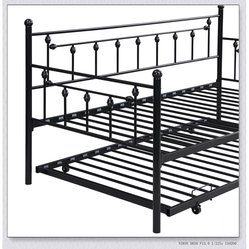 Daybed With Trundle