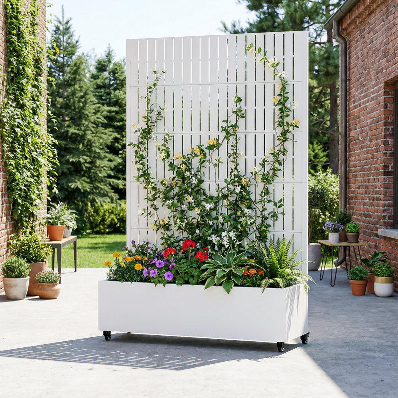 Boîte à fleurs en métal avec treillis et roues, H 72 po x l 47 po x P 16 po, Blanc, 1