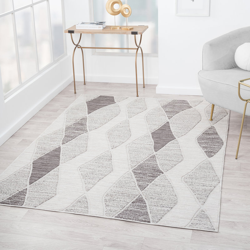 Christhoper Geometric High-Low Indoor/Outdoor Area Rug, Rectangle 7'10" x 8'10"