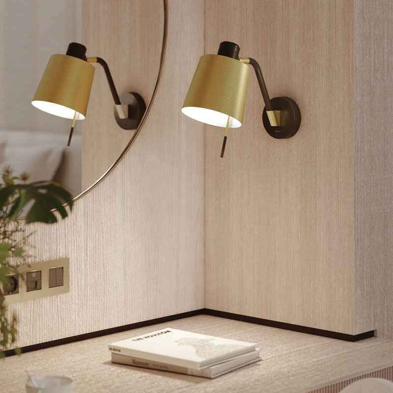 Edward 1 - Light Spotlight, Matt Gold, Steel