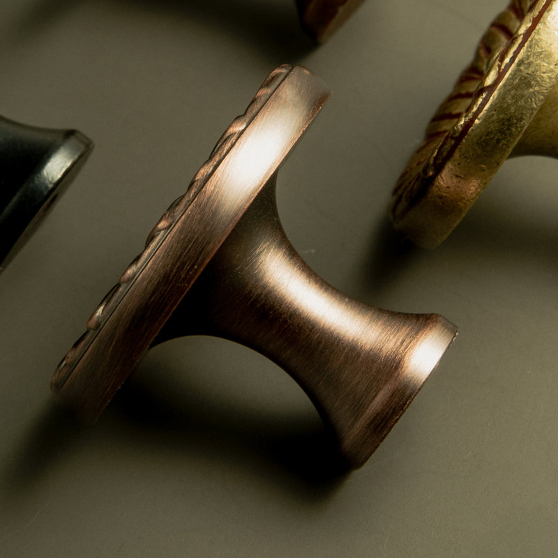 Boutons d'armoire vintage avec 12 options de couleurs - poignées de tiroir ornées pour décor de maison de campagne, rétro et classique