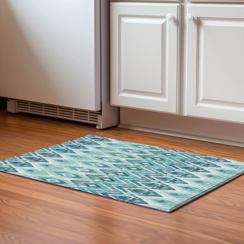 Premium Machine Washable Cerrito Teal Rug, Rectangle 1'8" x 2'6"