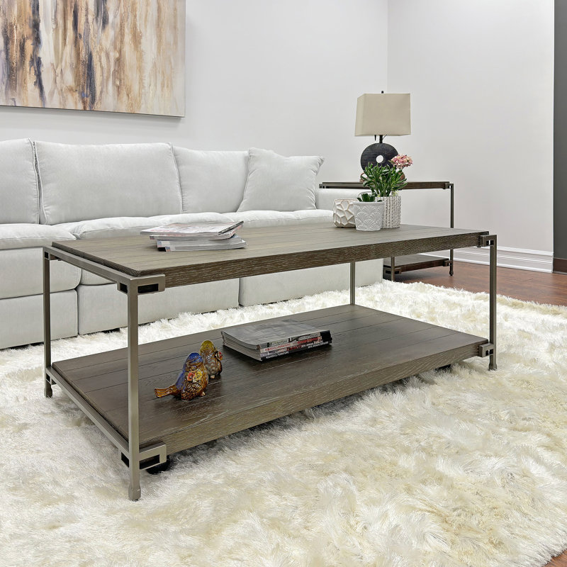Table basse rectangulaire avec plateau en bois manufacturé et tablette