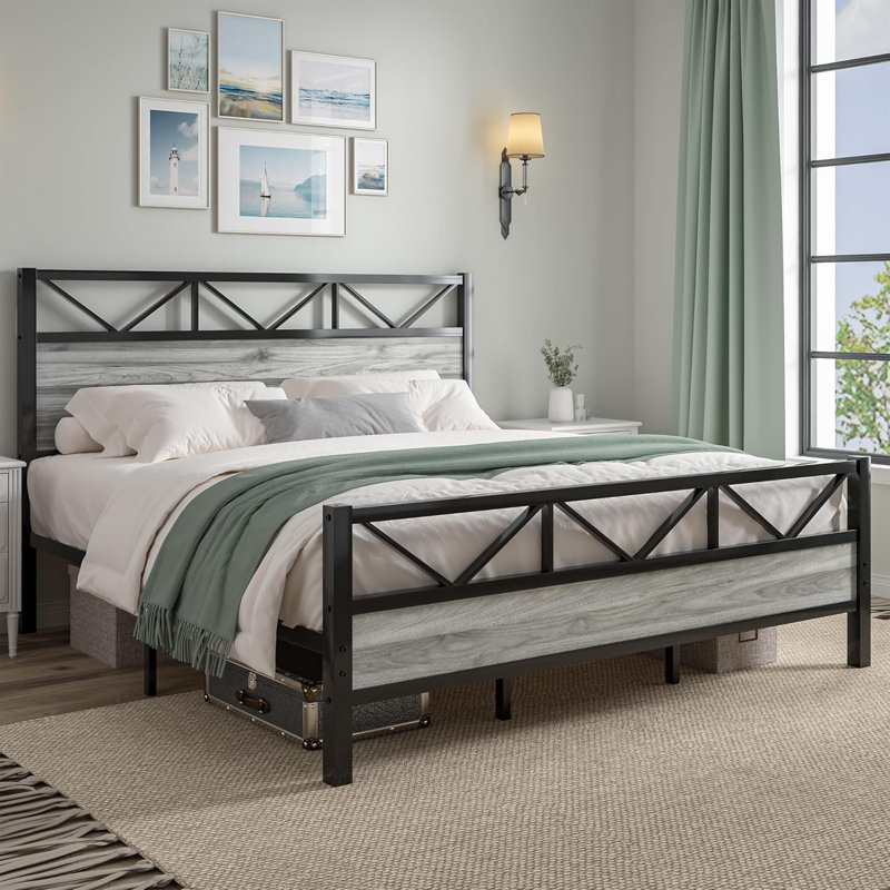 Wykeisha Platform Bed, King, Gray