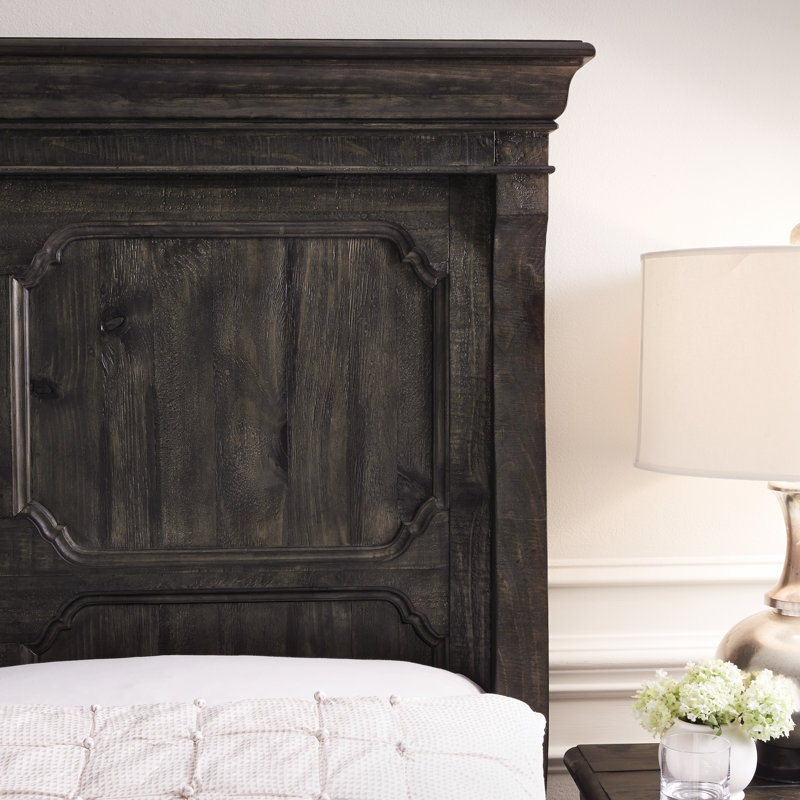 Ellsinore Panel Bed, King