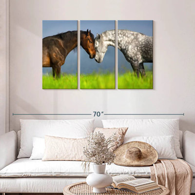 Hardie Romantic Horse Couple