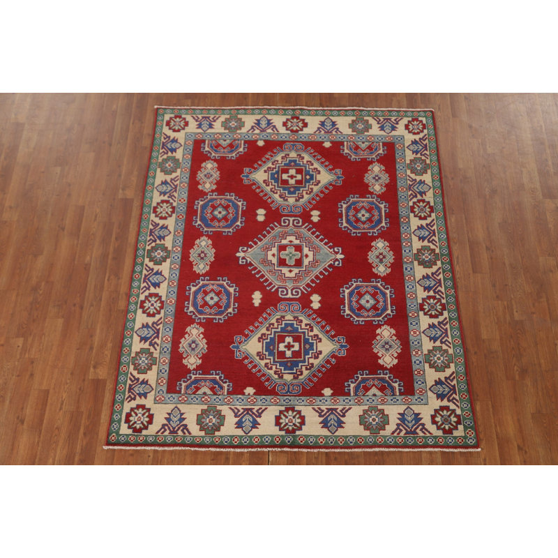 Tapis rouge Kazak