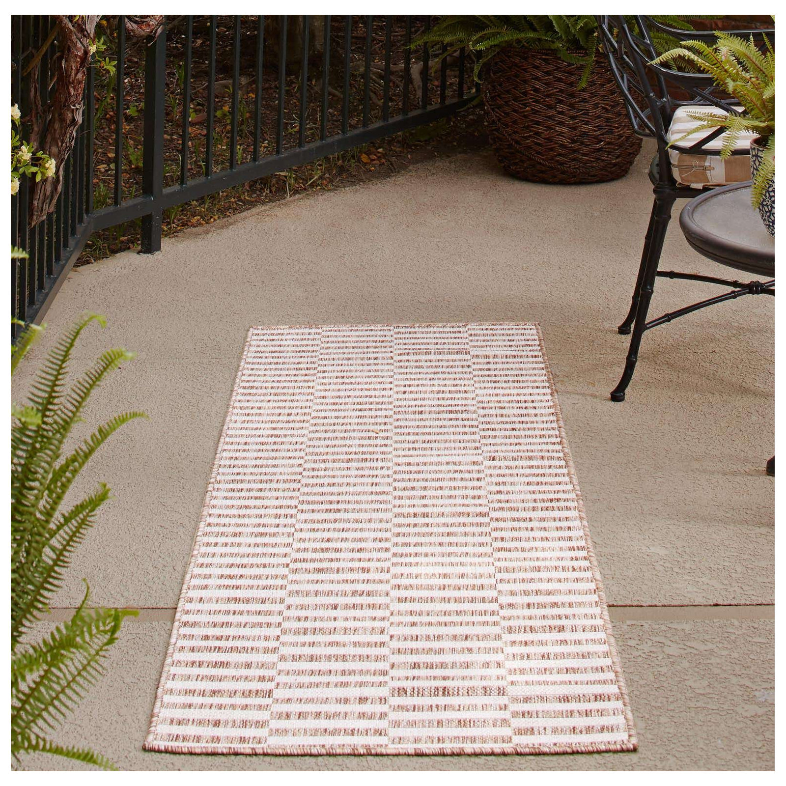 Robinson Brown Indoor/Outdoor Rug, Runner 2' x 8'
