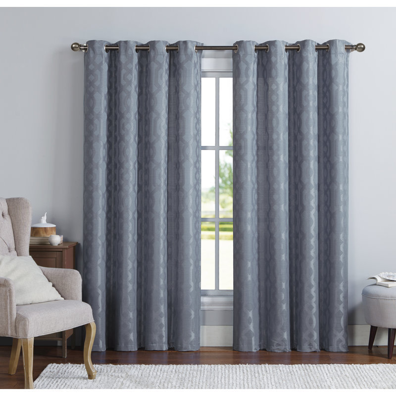 Panneau de rideau simple semi-transparent à motif géométrique en jacquard Engstrom, Argent, 54 po x 63 po