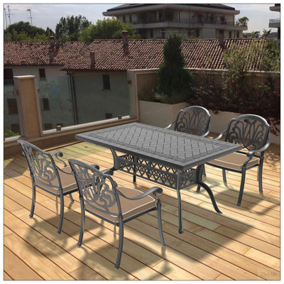 5-Piece Set Of Cast Aluminum Patio Furniture With Cushions