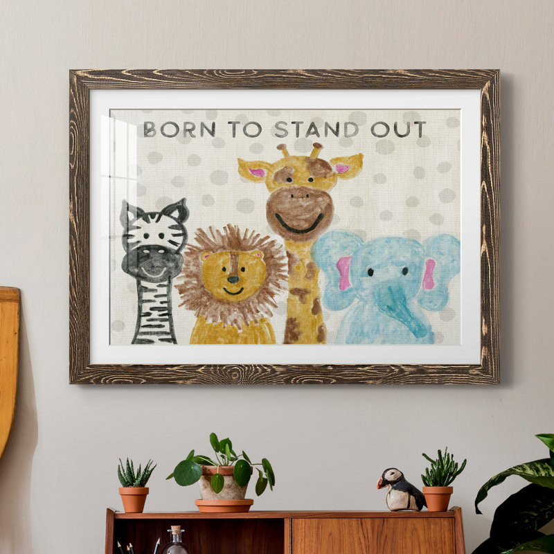 «Born to Stand Out» - Impression sur papier encadrée, H 31 po x l 44 po x P 1 po, Papier, cadre noyer