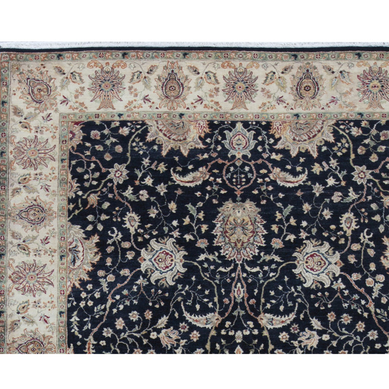 Sona Hand Woven Wool Oriental Area Rug