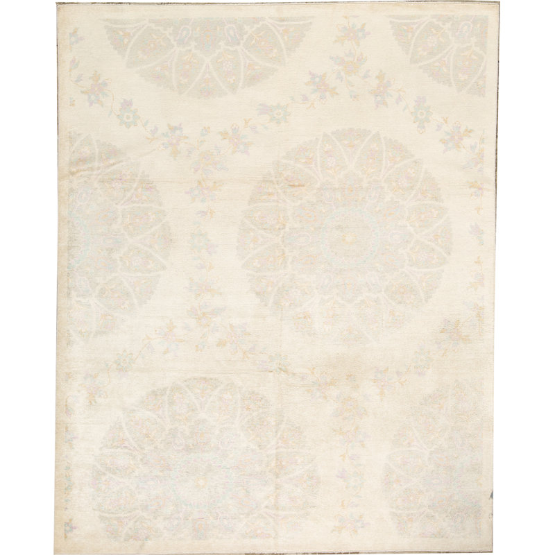 Floral Area Rug in Ivory