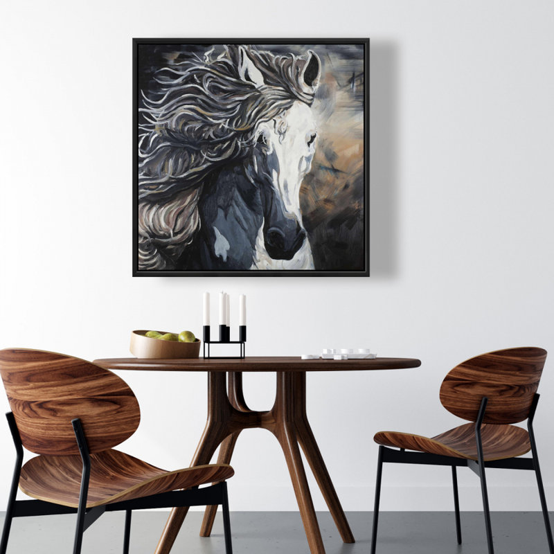 " Front Wild Horse "