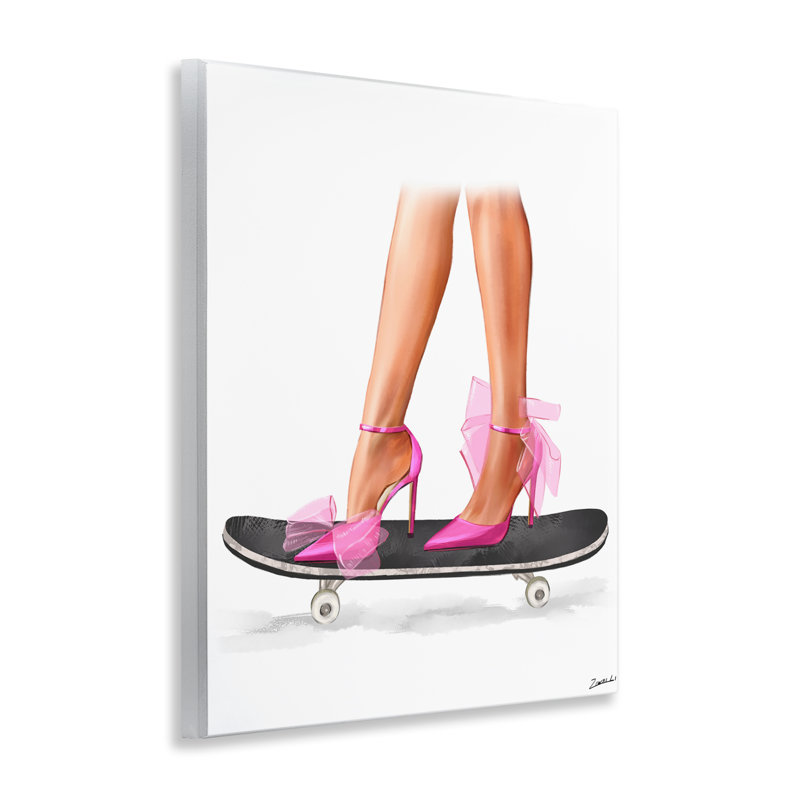 «Pink Heels on Skateboard» par Ziwei Li