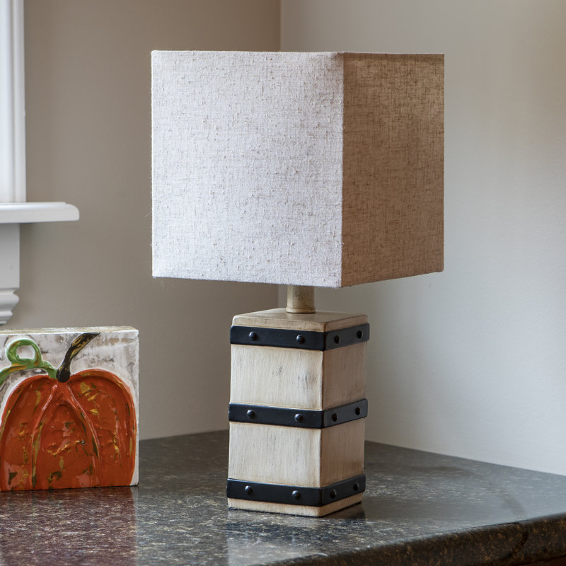Hyeres Resin Table Lamp, White Wash