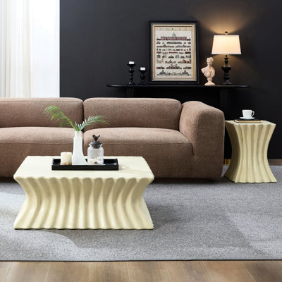 Table basse vintage en fibre de verre beige, dimensions 90 cm et 38,5 cm, livrée montée, style moderne et élégant.