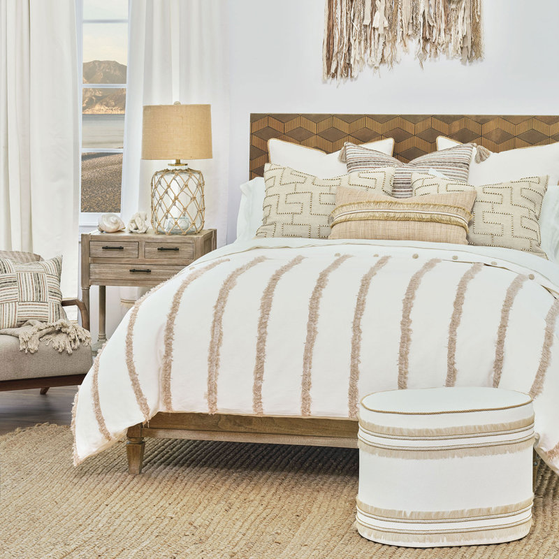 Wren Square Pillow Cover & Insert