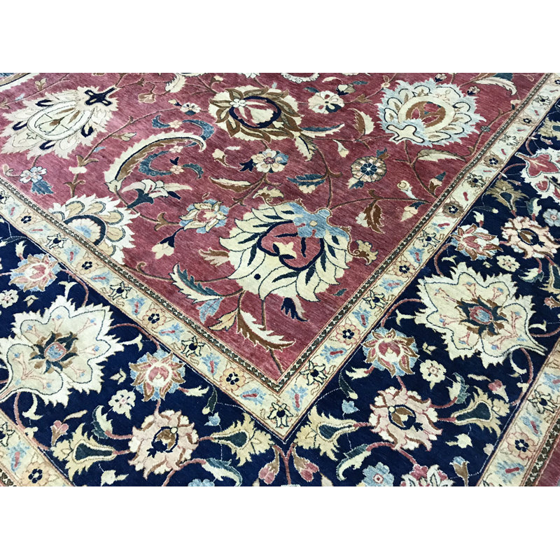Tapis rouge noué à la main de haute qualité