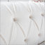Élégant canapé Chesterfield à accoudoirs roulés de 84 pouces avec dossier capitonné et structure durable, parfait pour les intérieurs modernes et classiques.