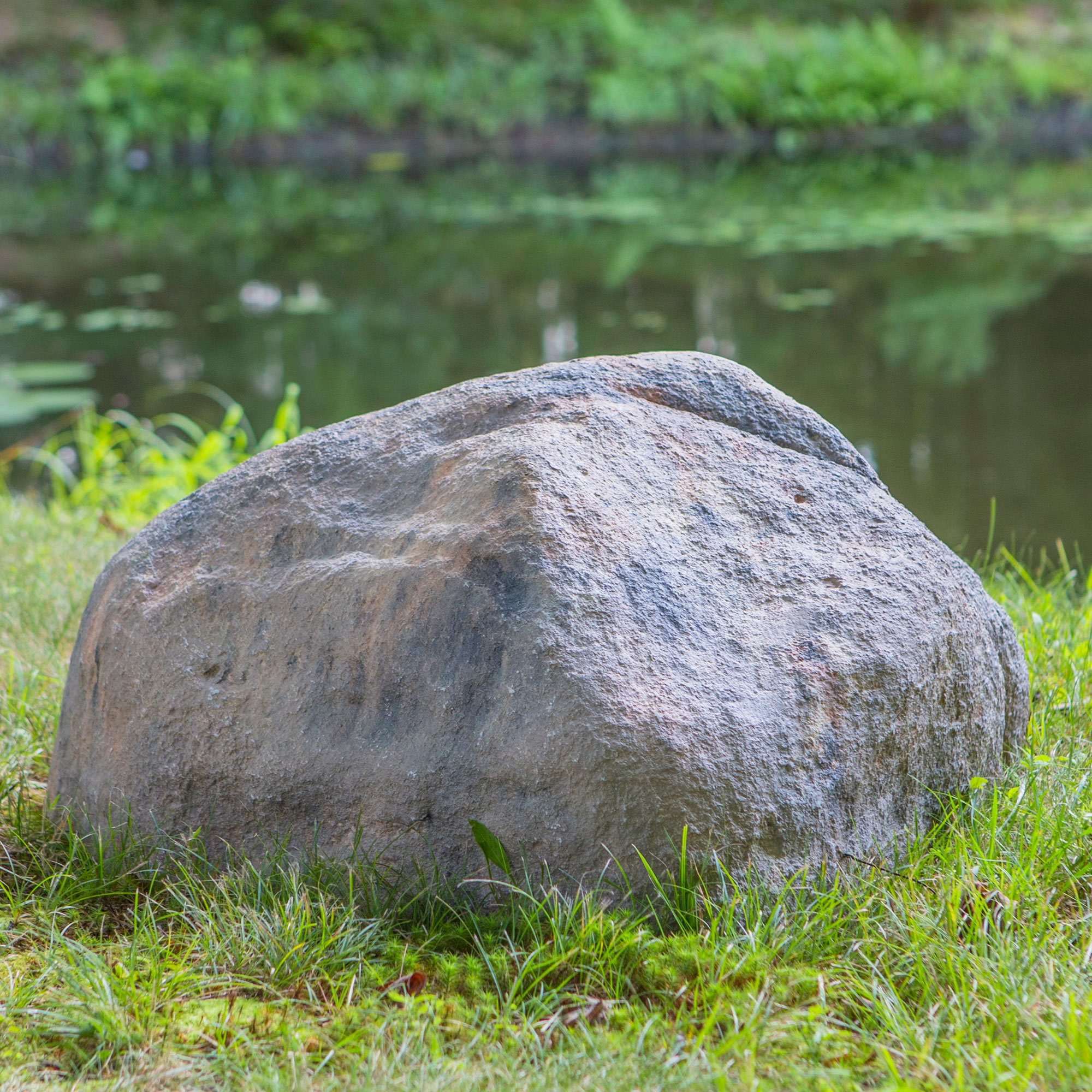 Loon Peak® Gorecki Extra Large Artificial Landscape Rock & Reviews