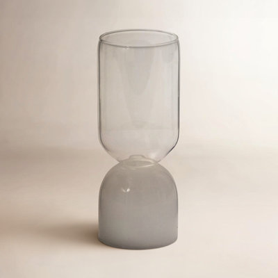 Keanu 7.5'' Handmade Glass Table Vase