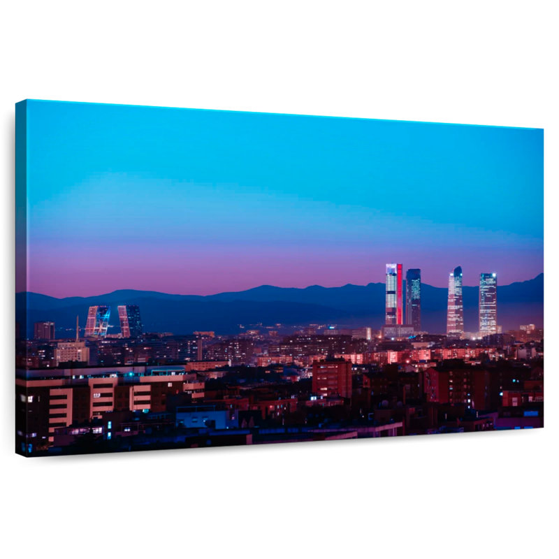 Horizon Cuatro Torres de Madrid, H 16 po x l 24 po