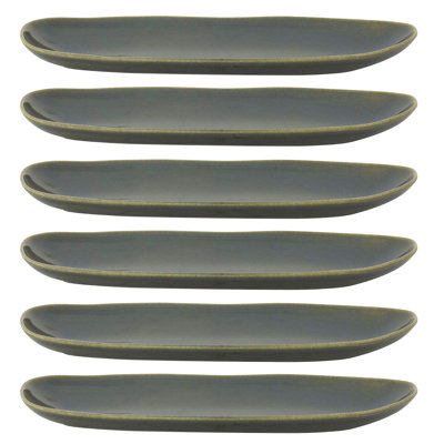 Oval Stoneware Trays In Reactive Glaze