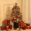Arbre de Noël 4,5 pi, arbre de Noël pré-éclairé avec base en forme de X et baies rouges-1954378611