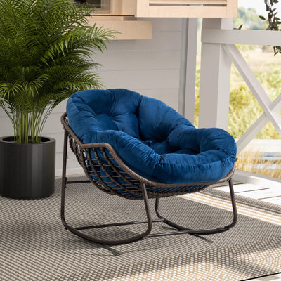 Chaise berçante en métal