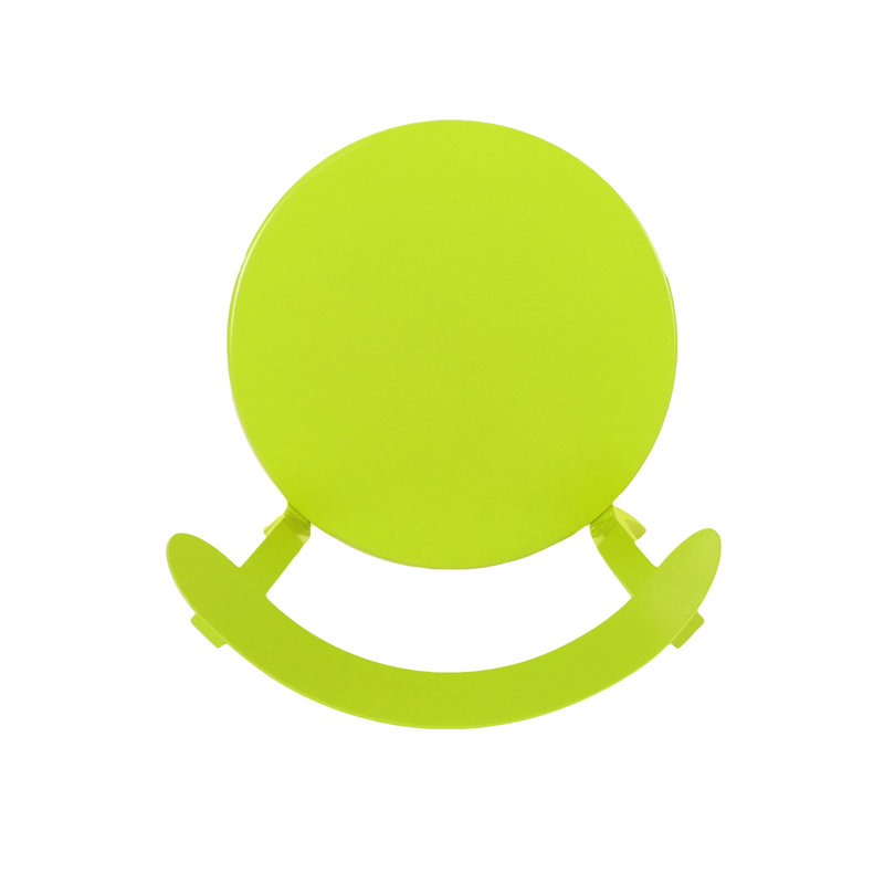 Ensemble de bistro élégant en fer thermolaqué vert lime mat pour l'extérieur, comprenant 2 chaises et une table à repasser. Parfait pour un confort optimal.