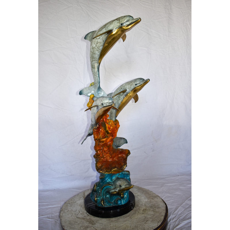Statue de quatre dauphins nageant dans l'océan en bronze coloré, taille: 18 po x 14 po x H 41 po