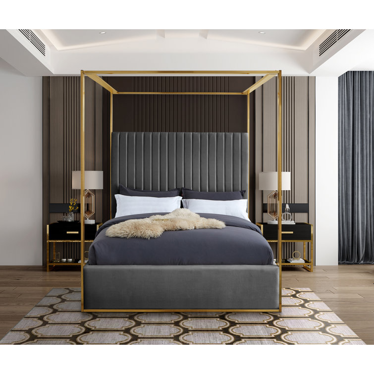 Heersa Velvet Bed