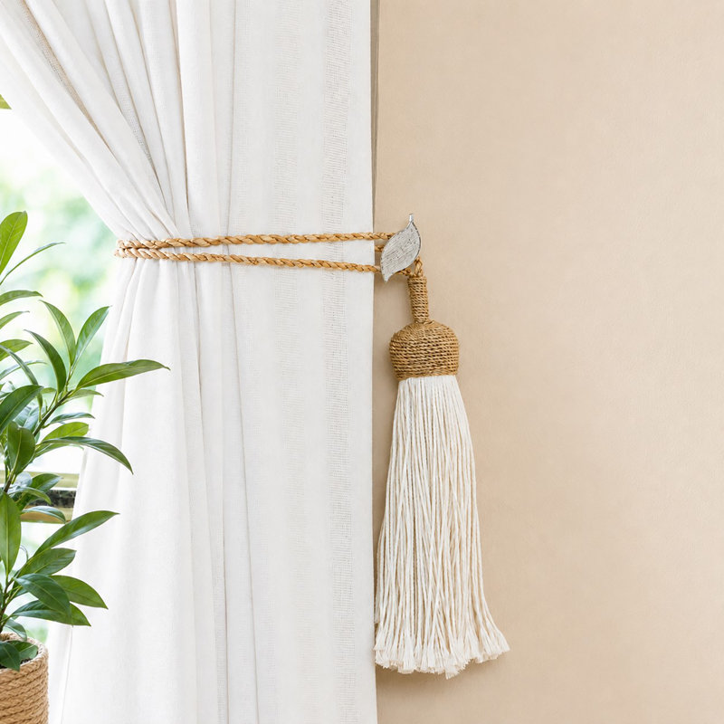 Curtain Holdback, White/Gold
