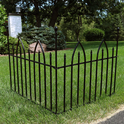 3 ft. H x 6 ft. W Peabody Garden Metal Fencing