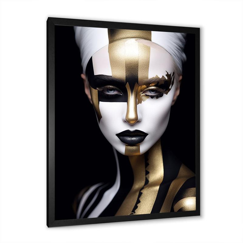 «Gold and Black Woman Glam Elegance III - Abstract Portraits», art mural, Cadre simple noir, H 32 po x l 16 po x P 1 po