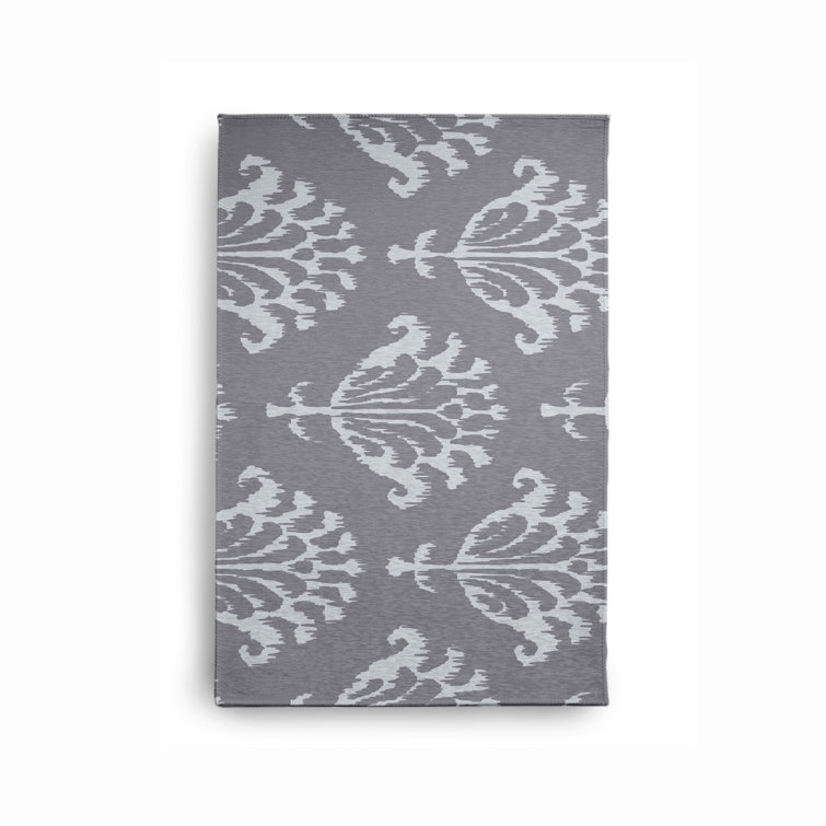 Baltique Chenille Floral Indoor Rug