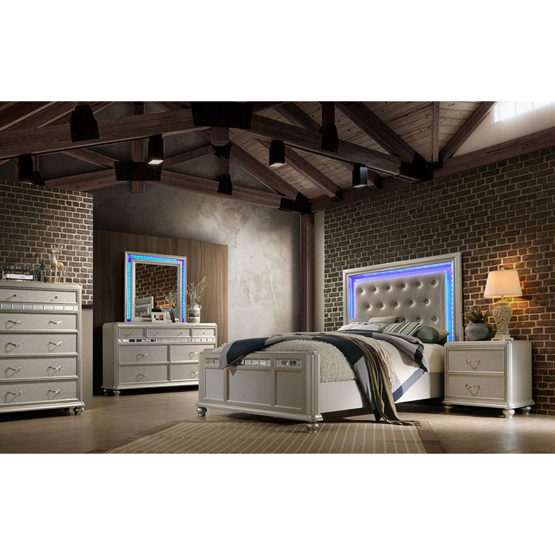 Dailynn 28'' W Nightstand, Platinum