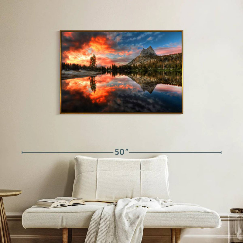 Coucher de soleil au parc Yosemite, Cadre flottant doré, 37 po x 25 po