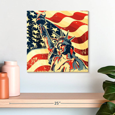 Nicci Statue Of Liberty American Flag