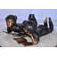 Ensemble de statues en bronze Faiqa Young Kids Laying and Reading