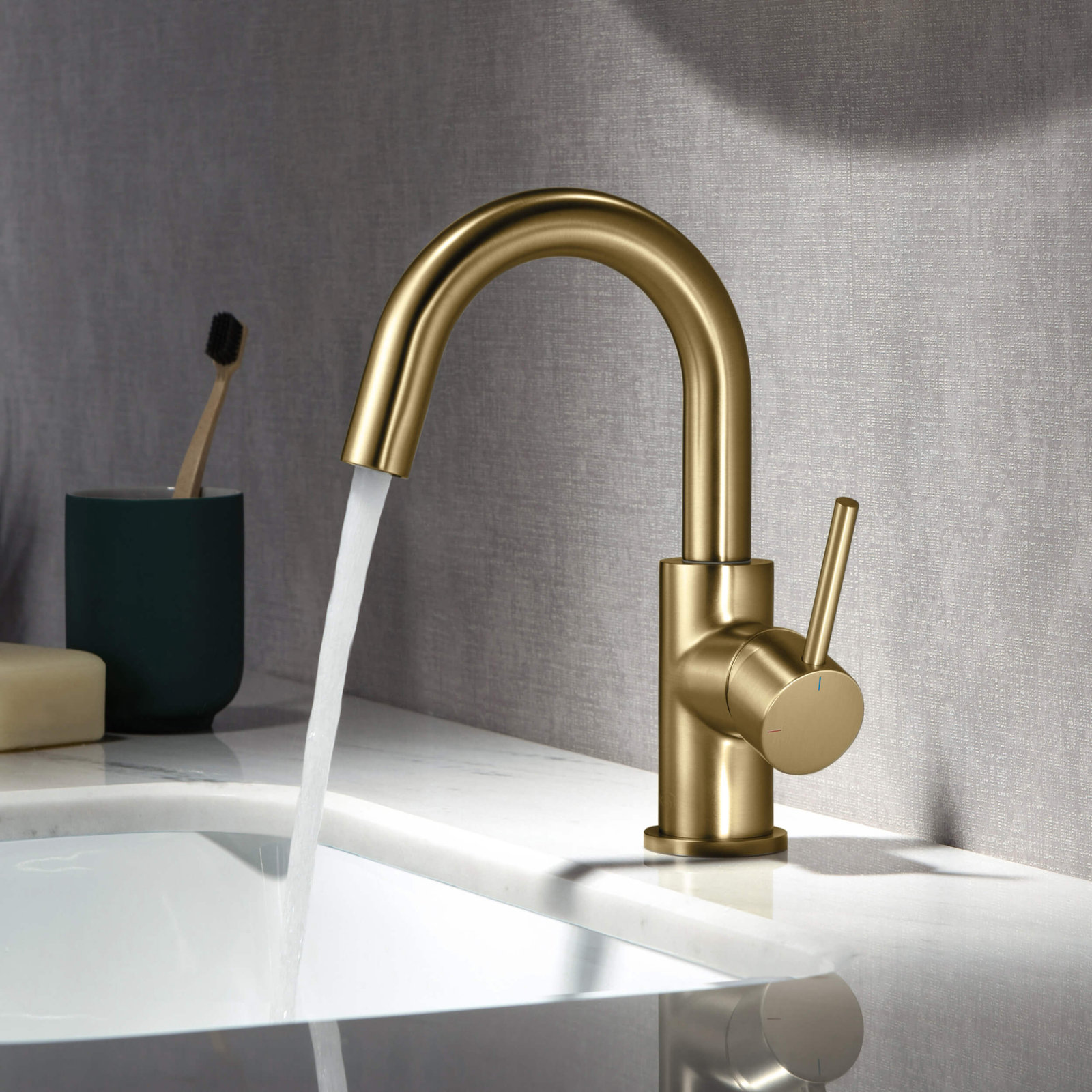 Circular Single-Hole Bathroom Faucet with Drain, Brushed Brass