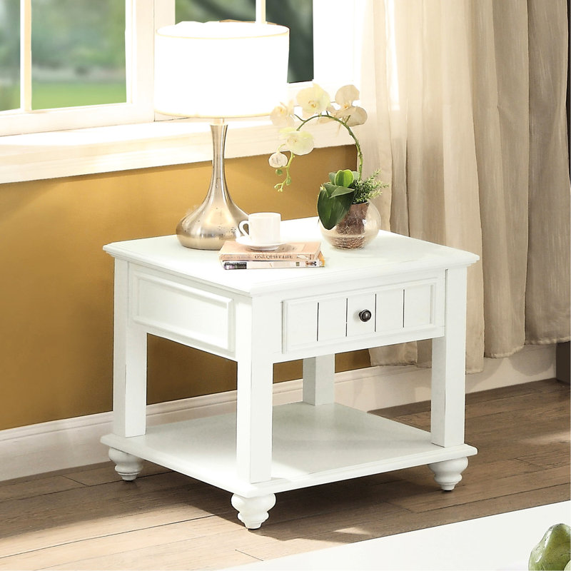 Table de bout en bois de peuplier classique - blanc délavé et tablette inférieure traditionnelle avec rangement blanchi