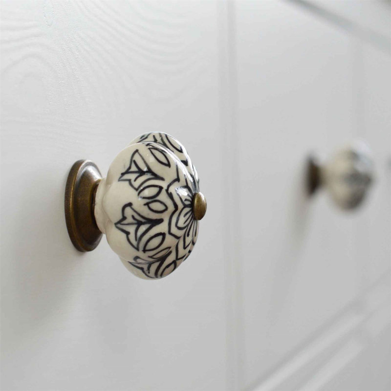 Nicola Spring - Floral Ceramic Cabinet Knob, Black