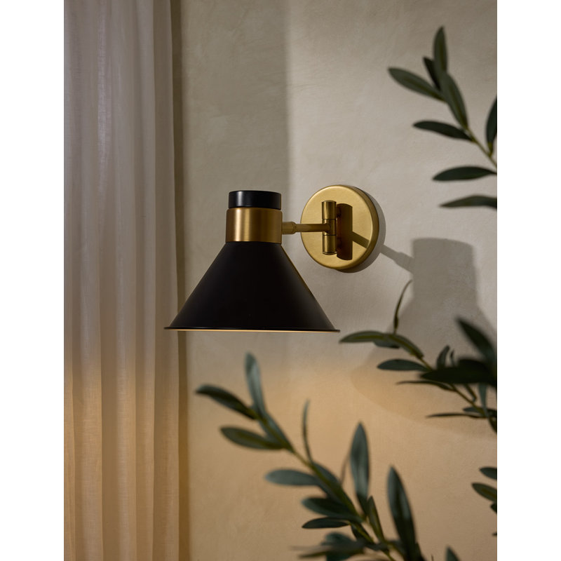 Lane 1 - Light Armed Sconce