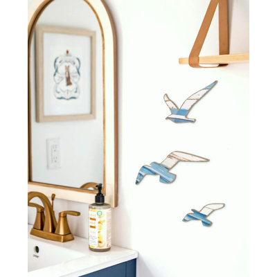 Set of 3 Wooden Seagull Wall Decor, Rustic Coastal Nautical Wall Art for Beach Bathroom Bedroom Lake House