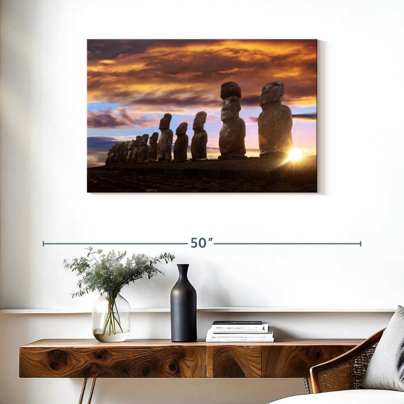 Lilie, soleil levant sur des statues Moai, H 24 po x l 36 po