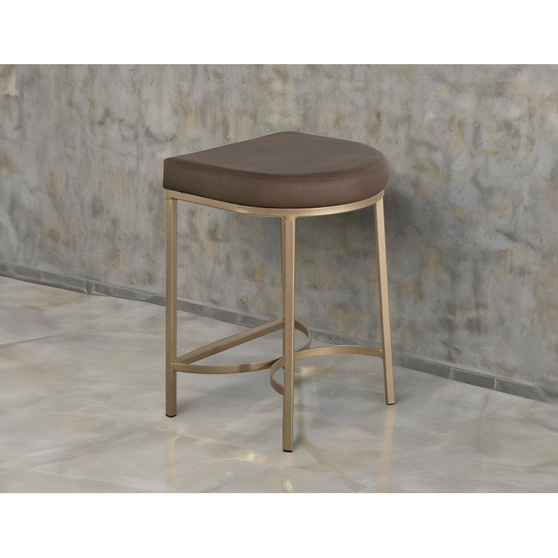 Structure en bois et base en métal, tabouret de 24 po, Brun