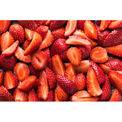 " Sliced Fresh Strawberry "