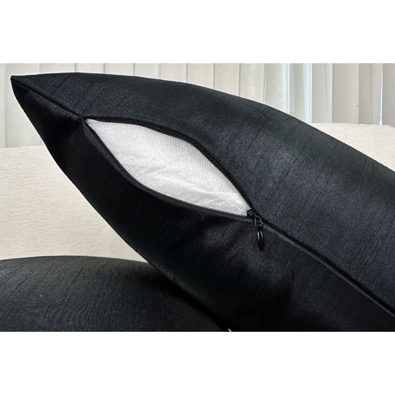 Taies d'oreiller carrées en fausse soie, 61 x 61 cm, noires (lot de 2), Noir